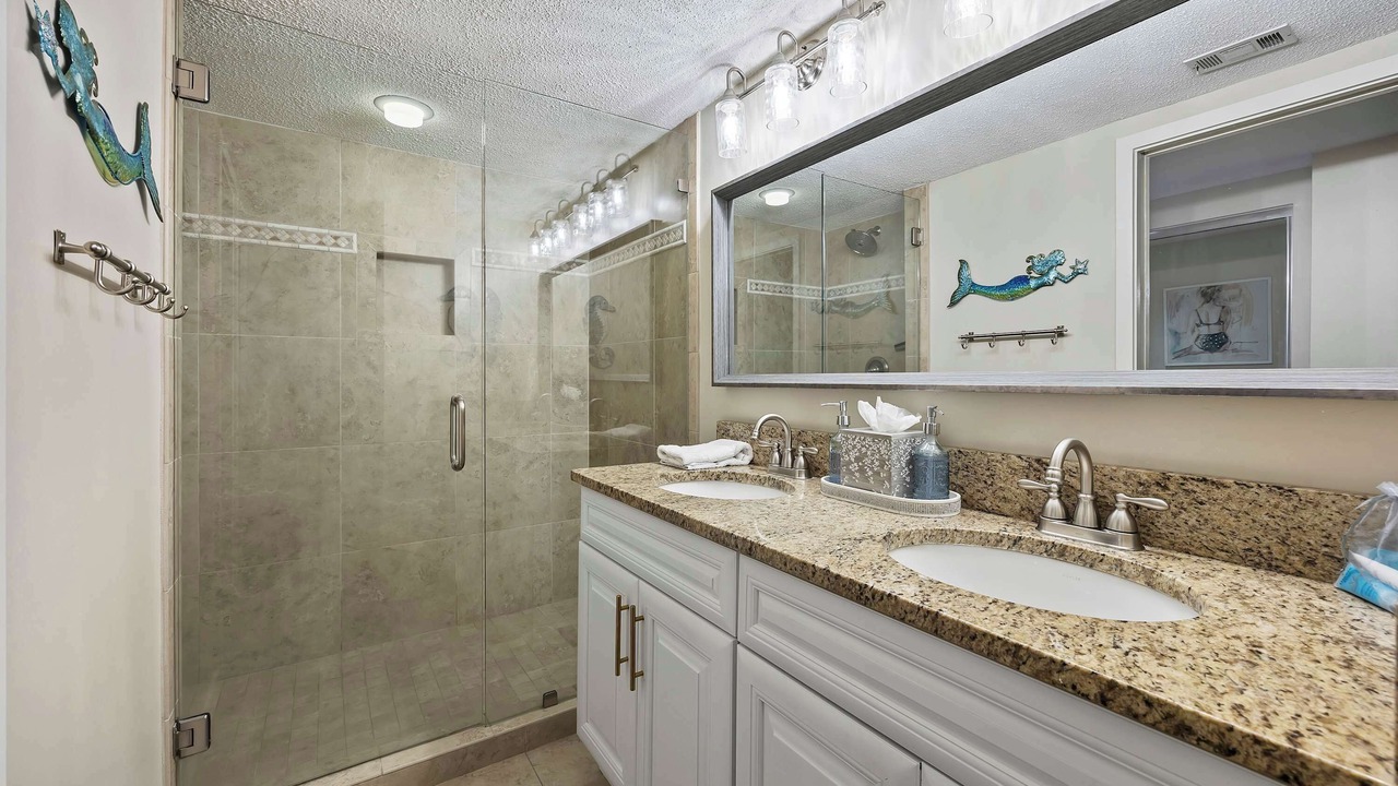 Photo of Bathroom in Shelter Cove