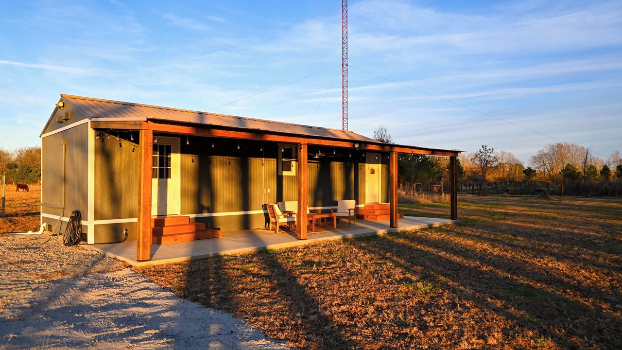 Photo of Outdoor in Lydia
