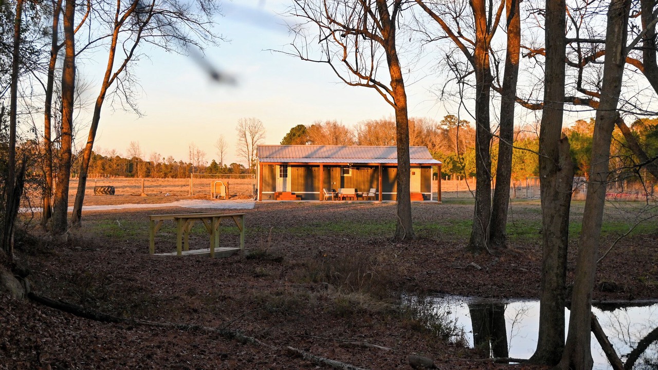 Photo of Outdoor in Lydia