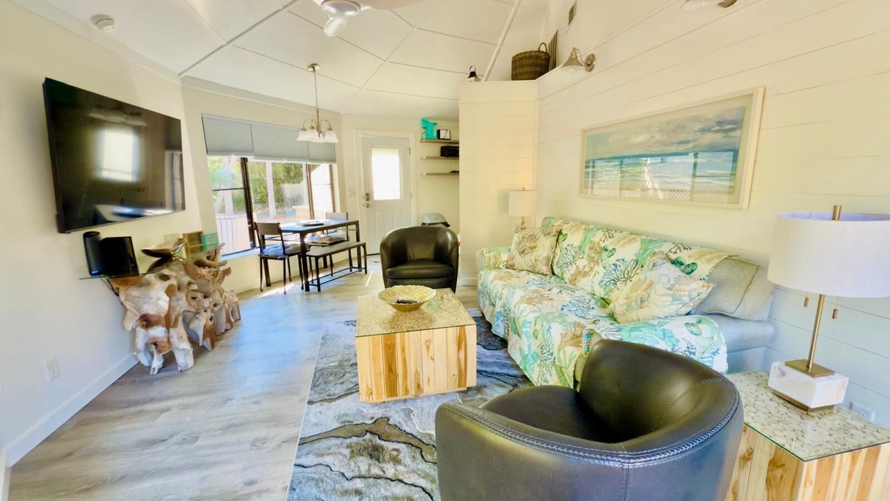 Photo of Livingroom in Night Heron
