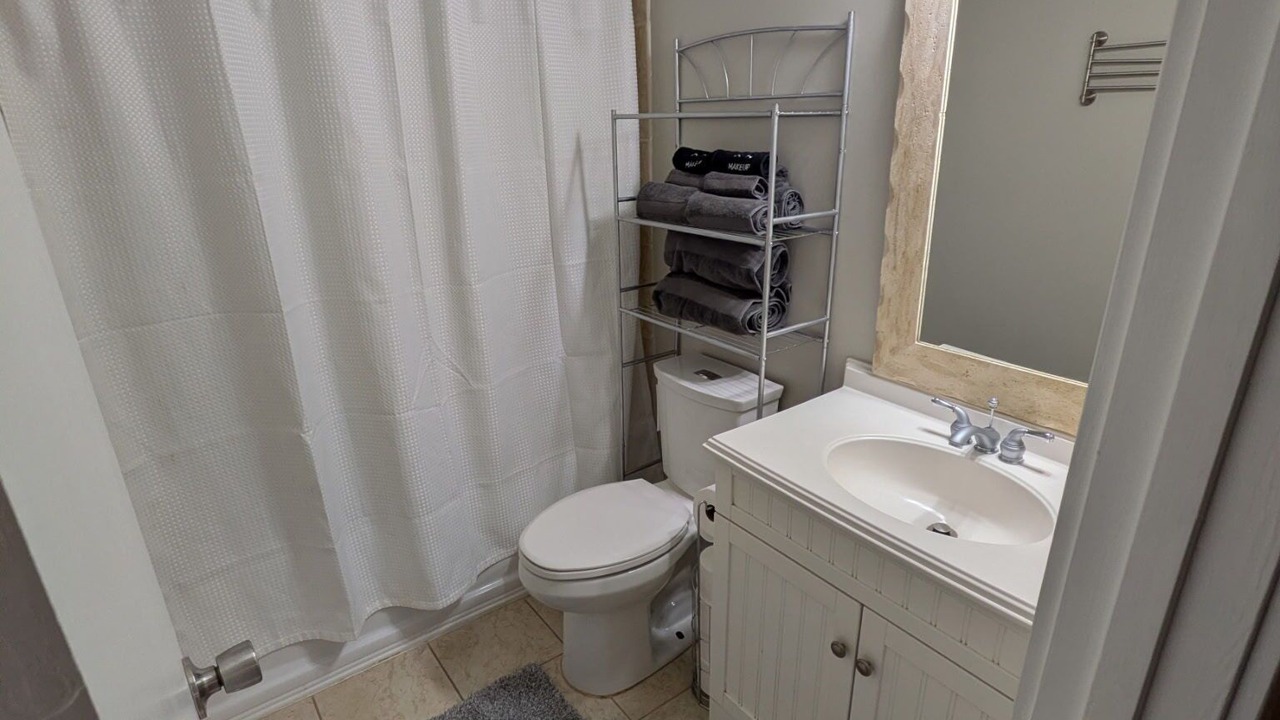 Photo of Bathroom in Blue Heron Lake