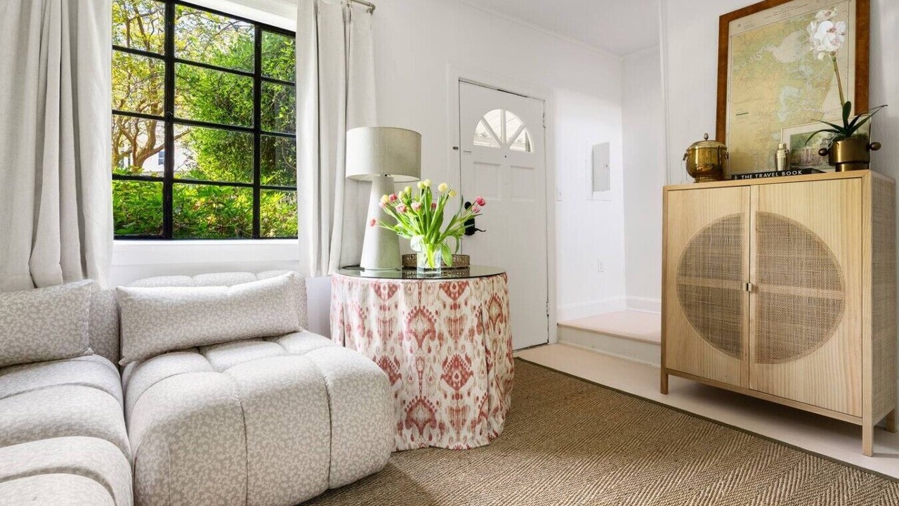 Photo of Livingroom in Harleston Village