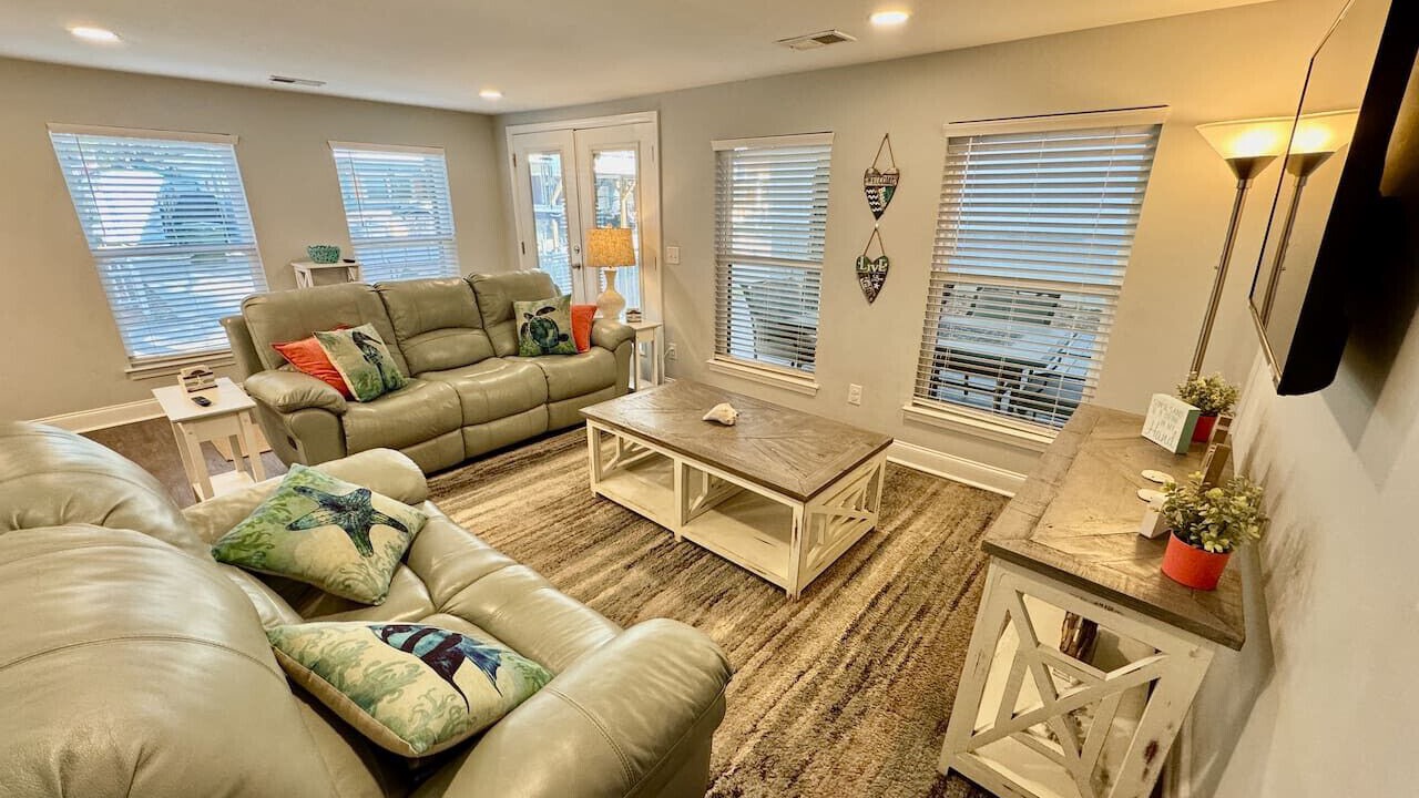 Photo of Livingroom in Surfside Beach