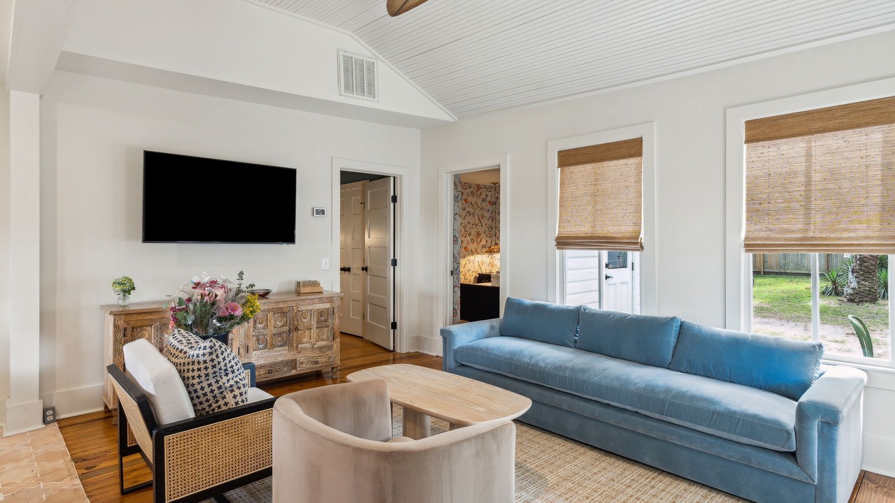 Photo of Livingroom in North Charleston