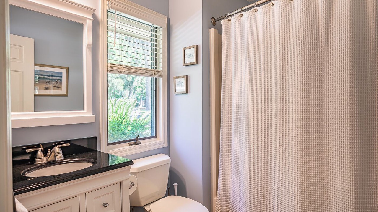 Photo of Bathroom in Dataw Island