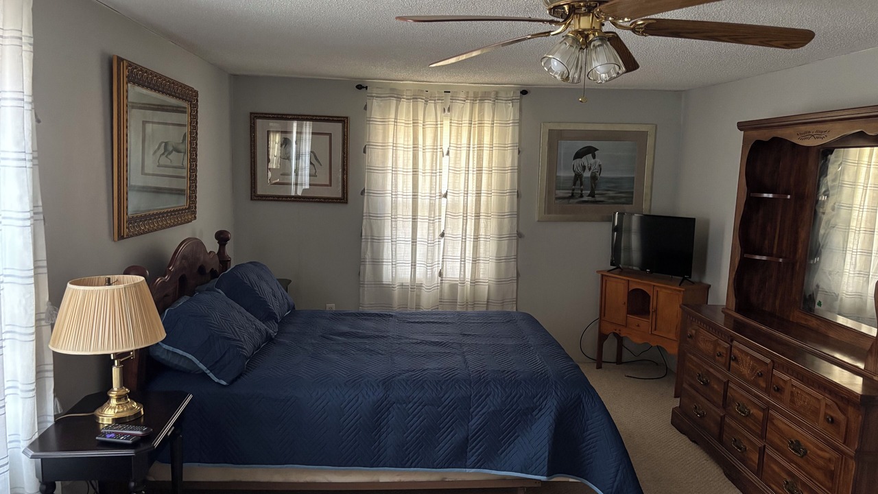 Photo of Bedroom in Orangeburg County