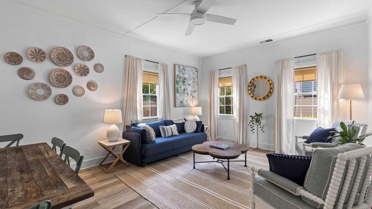 Photo of Livingroom in Westside