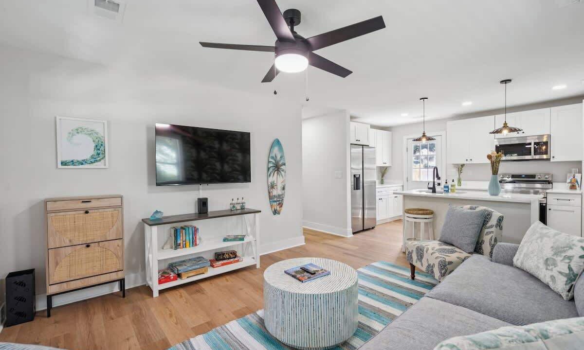 Photo of Livingroom in West Ashley