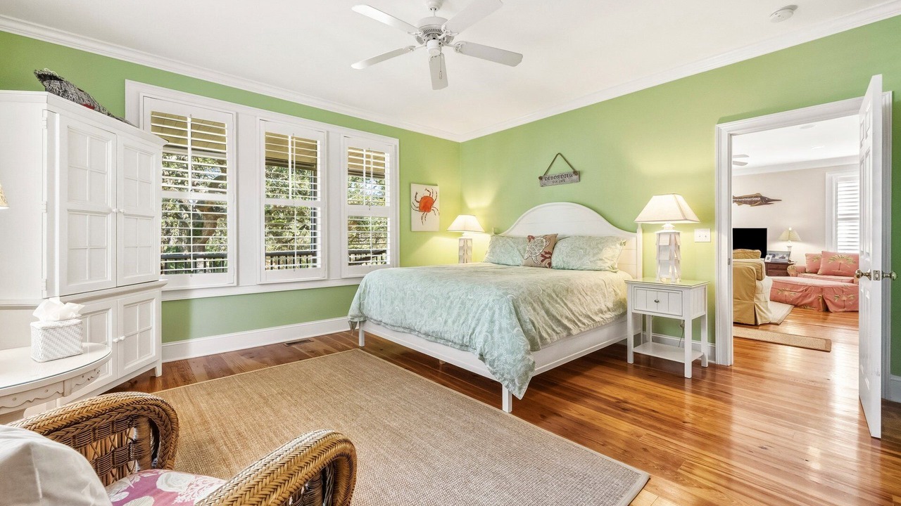 Photo of Bedroom in Debordieu Colony