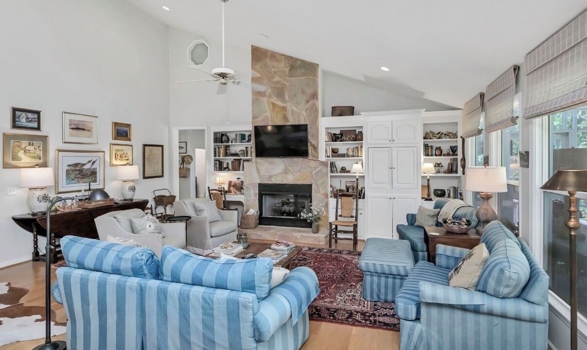 Photo of Livingroom in Ridgeway