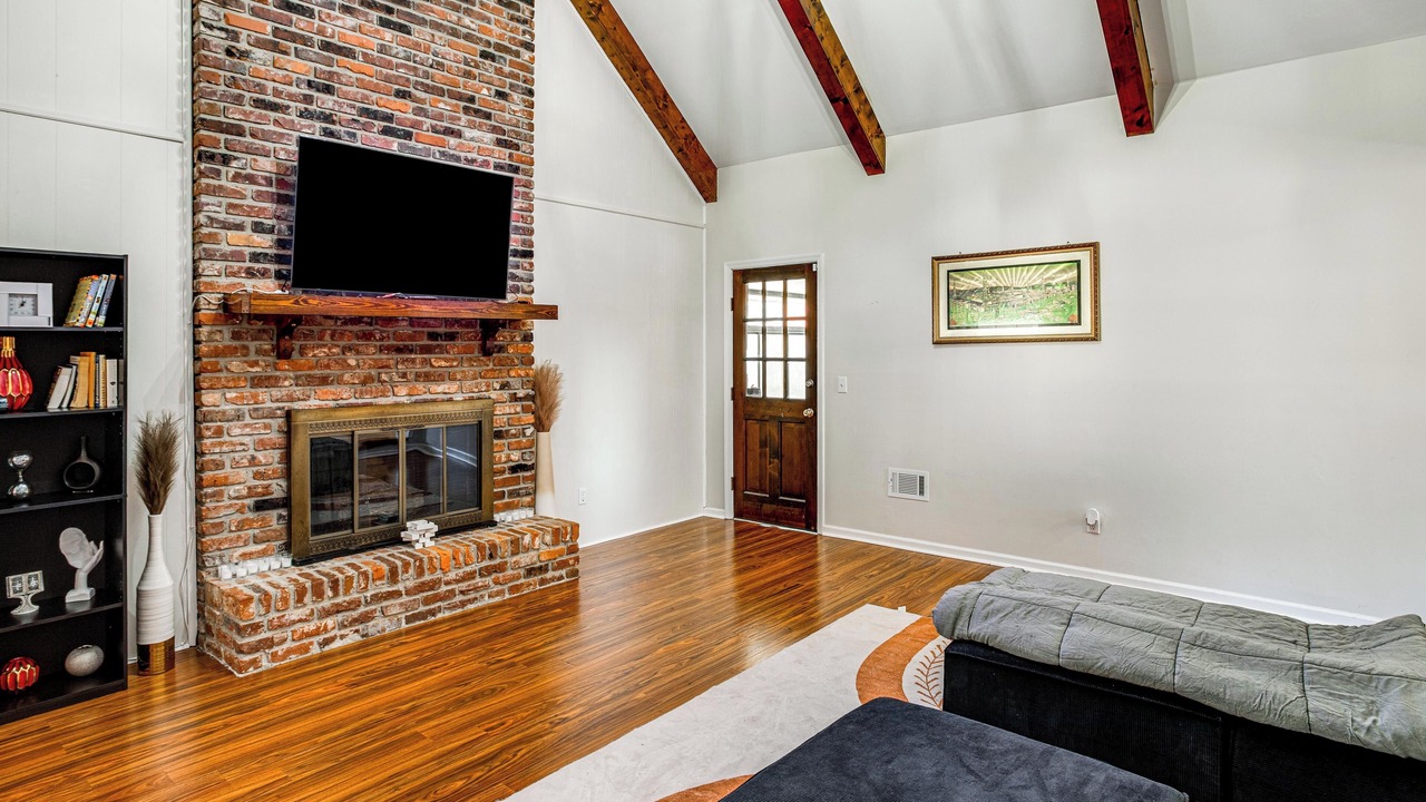 Photo of Livingroom in Harbison