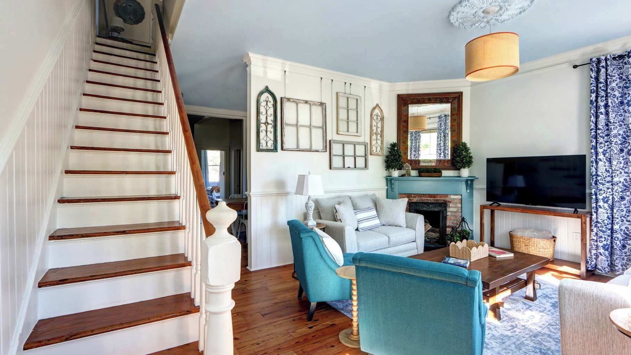 Photo of Livingroom in Beach Institute