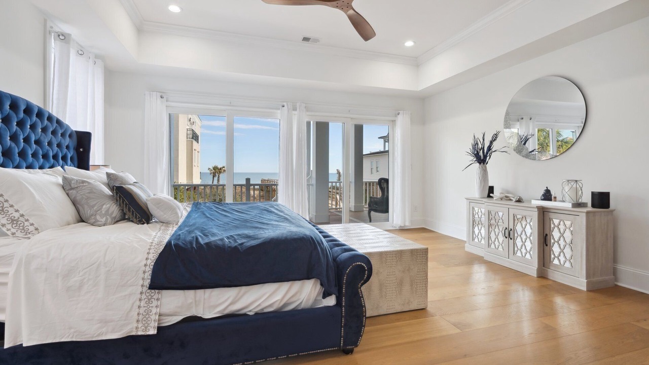 Photo of Bedroom in Debordieu Colony