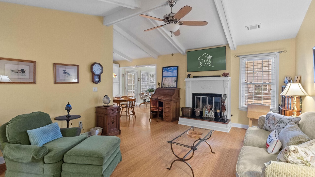 Photo of Livingroom in Mount Pleasant