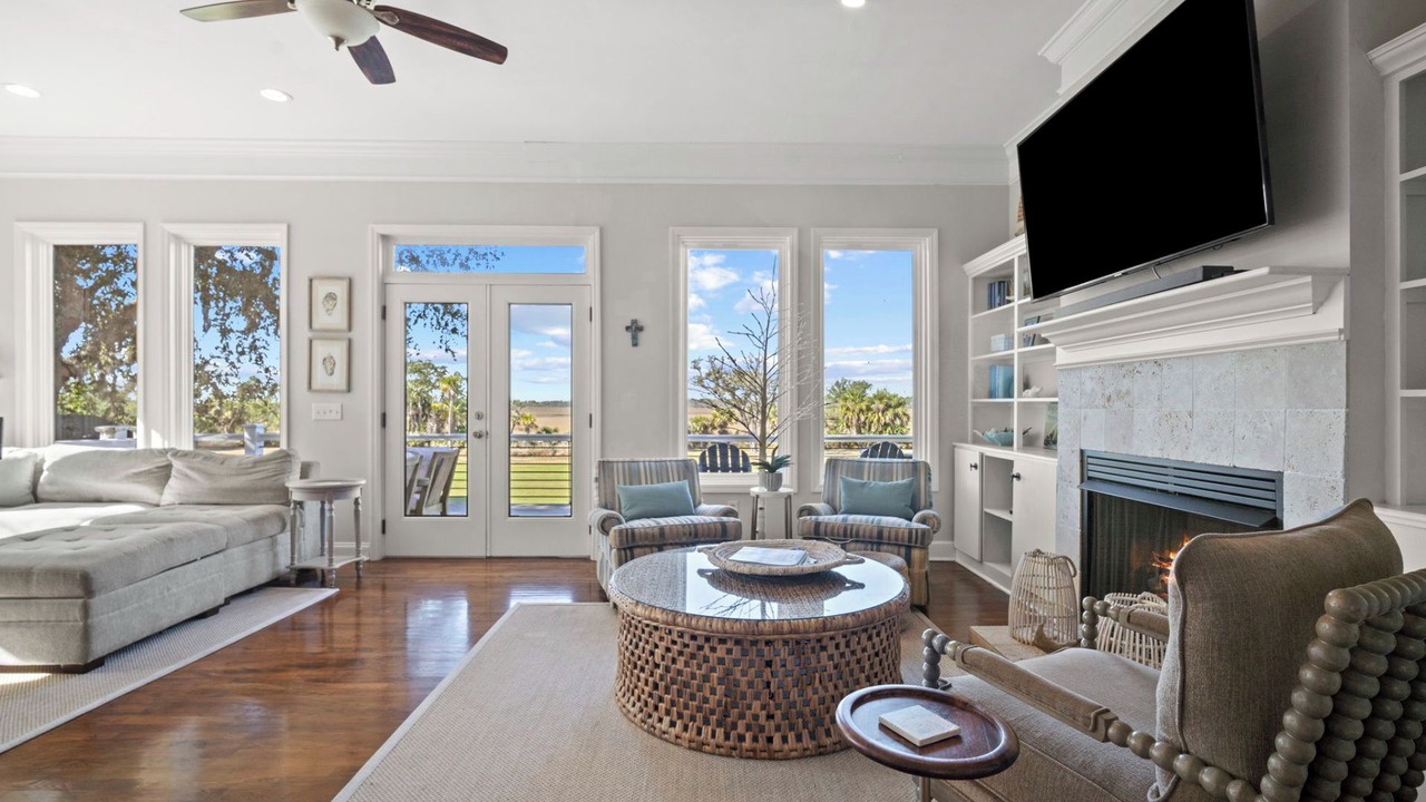 Photo of Livingroom in Sweetgrass