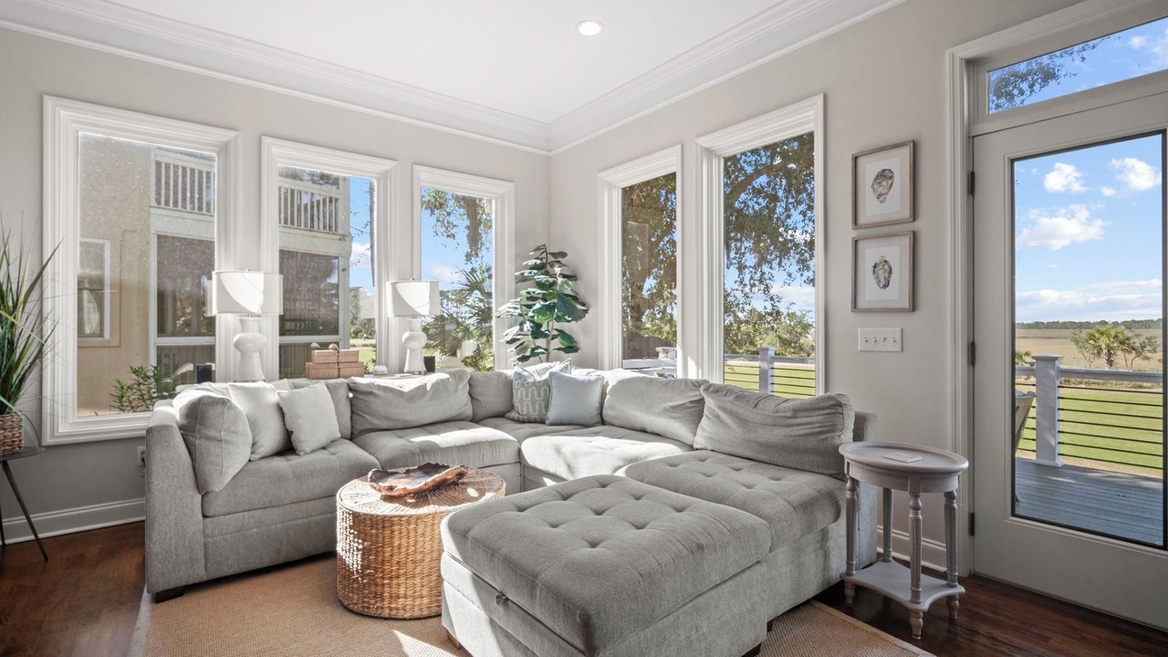 Photo of Livingroom in Sweetgrass