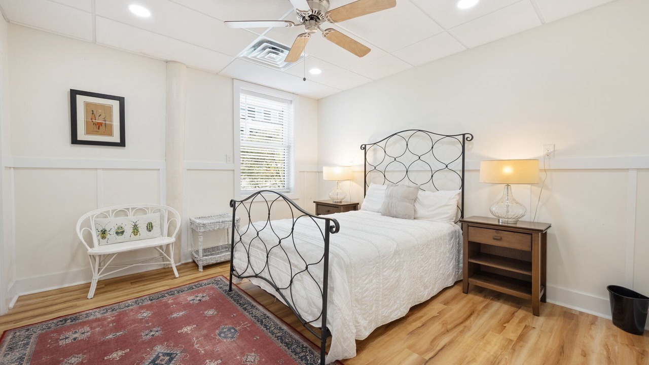 Photo of Bedroom in Debordieu Colony
