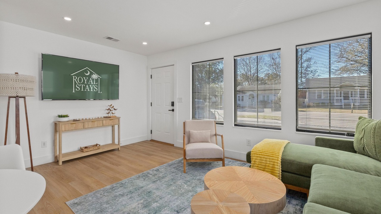 Photo of Livingroom in West Ashley