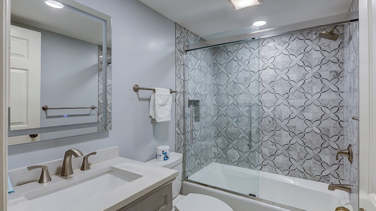 Photo of Bathroom in South Beach