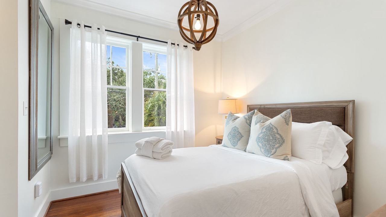Photo of Bedroom in South of Broad