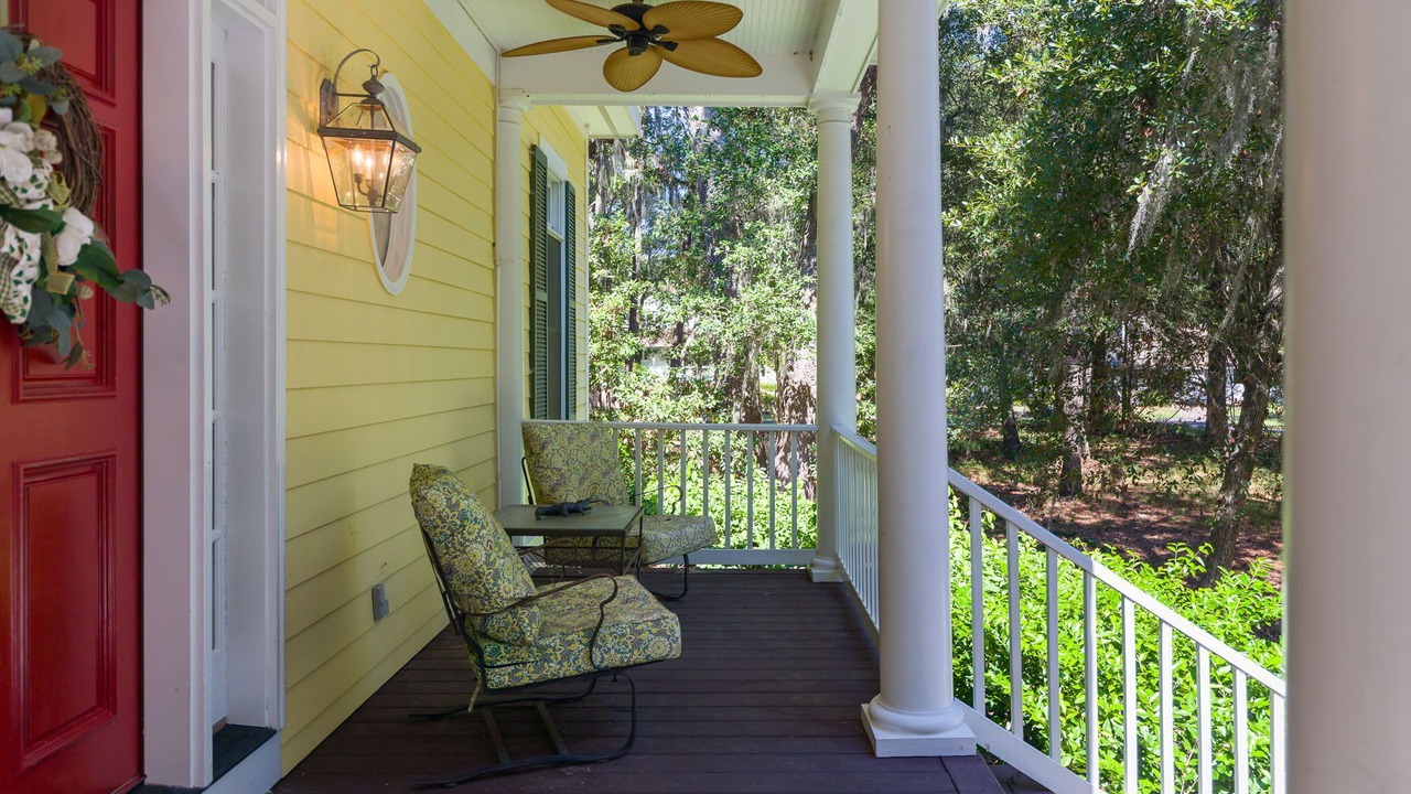Photo of Patio Balcony in Melrose on the Beach