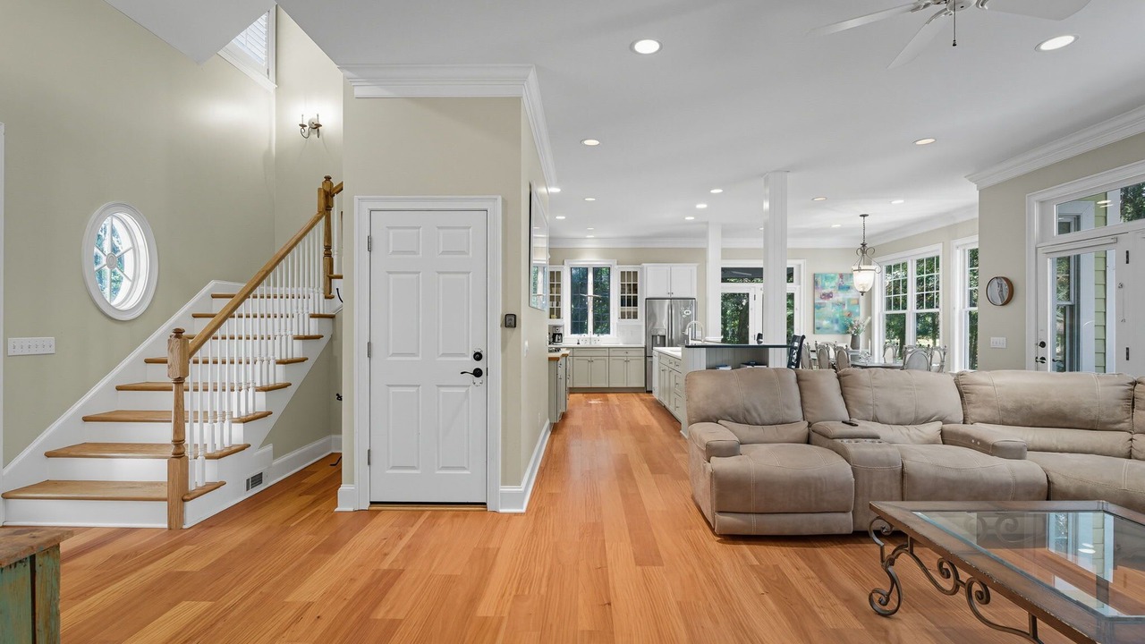 Photo of Livingroom in Melrose on the Beach