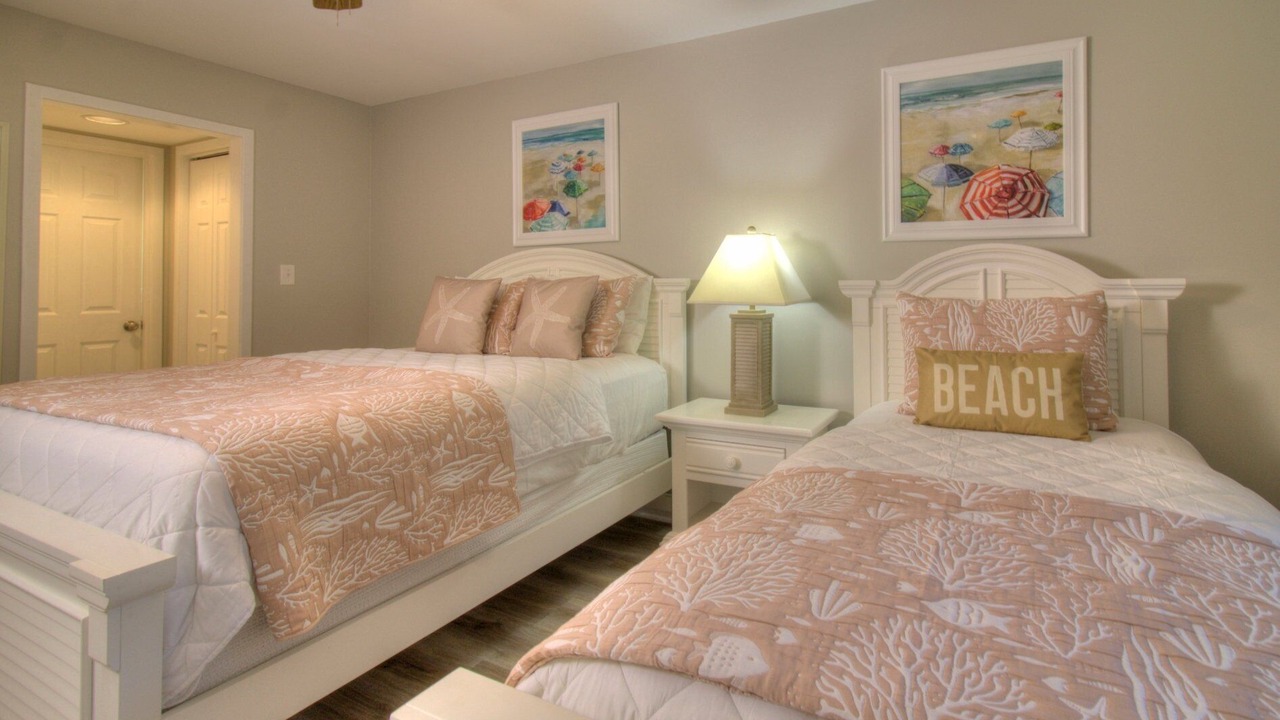 Photo of Bedroom in Arcadian Shores