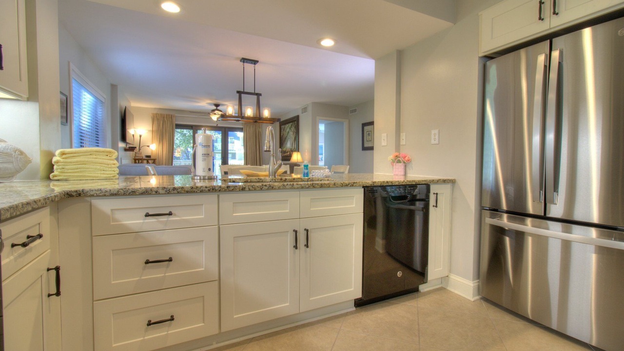 Photo of Kitchen in Arcadian Shores