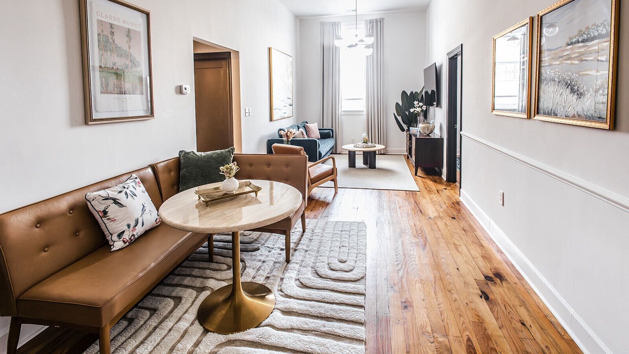 Photo of Livingroom in Downtown Charleston