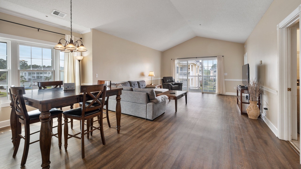 Photo of Livingroom in Central Myrtle Beach
