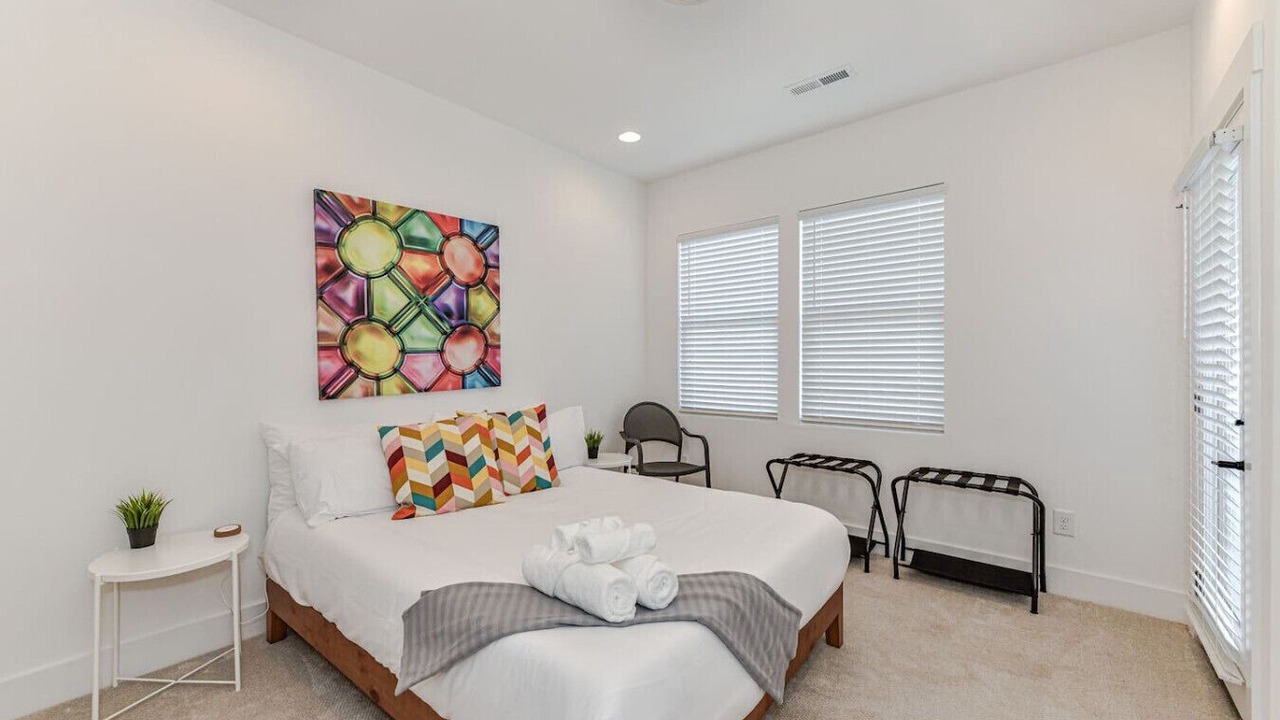 Photo of Bedroom in Plaza Midwood