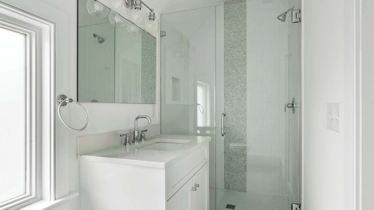 Photo of Bathroom in Cannonborough Elliotborough