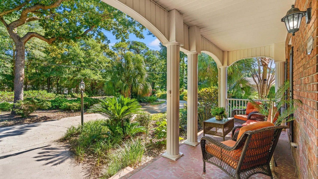 Photo of Patio Balcony in Arcadian Shores