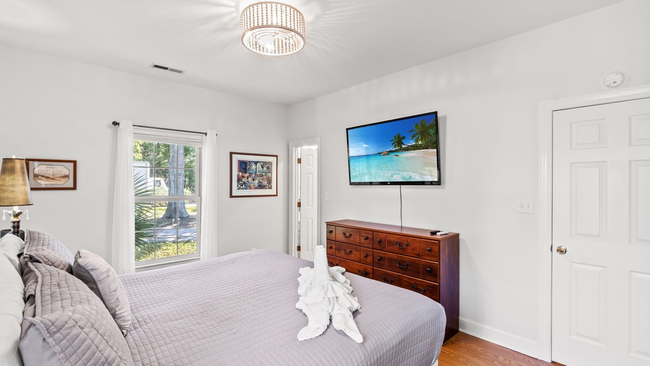 Photo of Bedroom in Arcadian Shores
