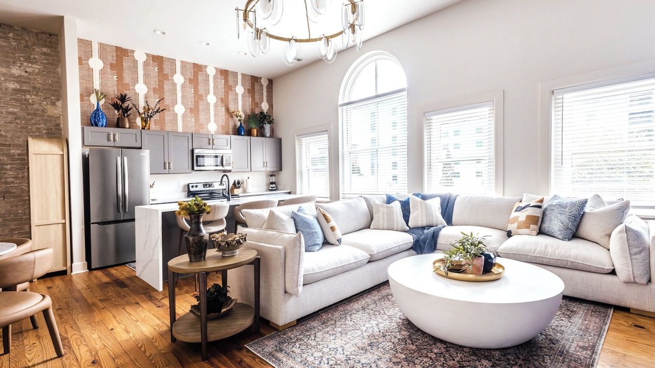Photo of Livingroom in Downtown Charleston