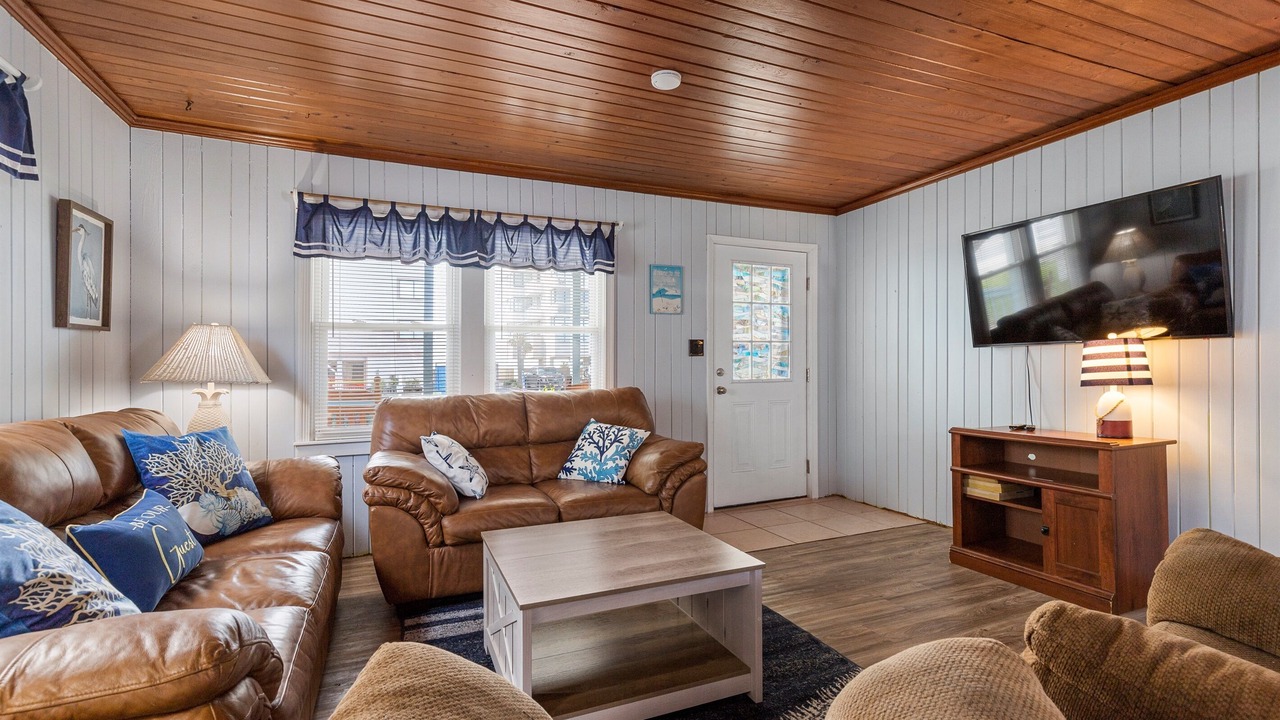 Photo of Livingroom in Crescent Beach