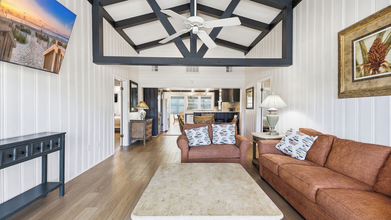 Photo of Livingroom in Litchfield by the Sea