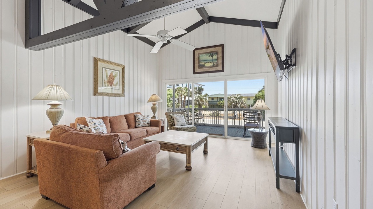 Photo of Livingroom in Litchfield by the Sea
