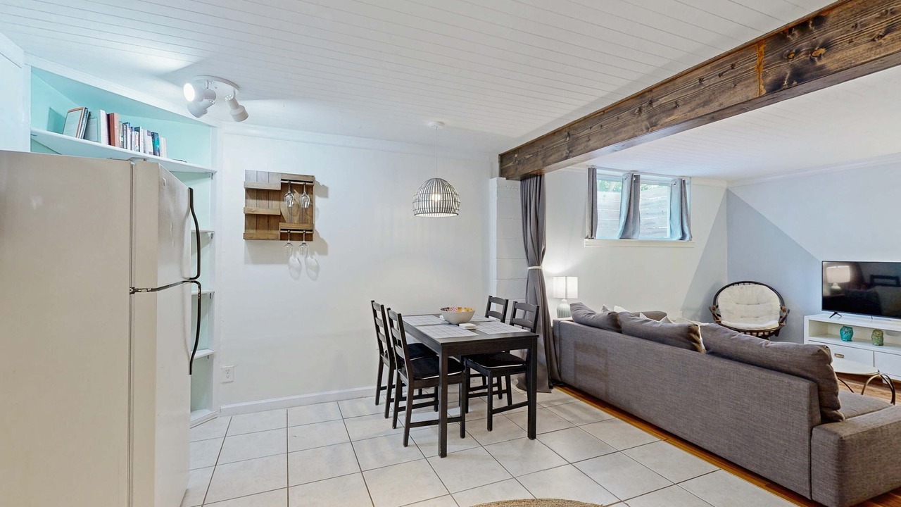 Photo of Livingroom in West Ashley