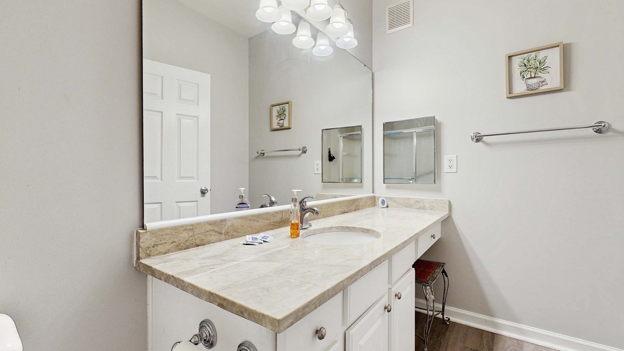 Photo of Bathroom in Seaside Farms
