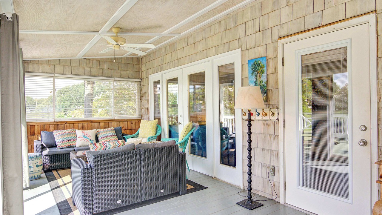 Photo of Patio Balcony in Sullivan's Island