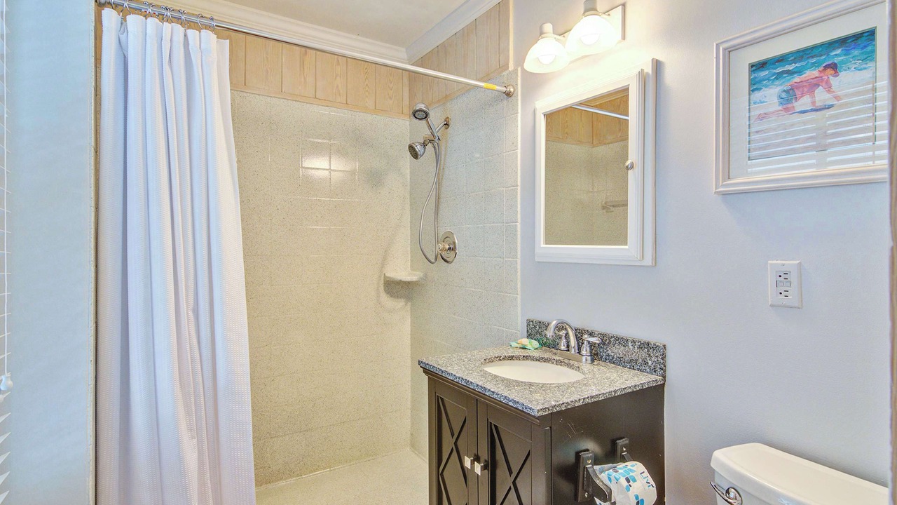 Photo of Bathroom in Sullivan's Island