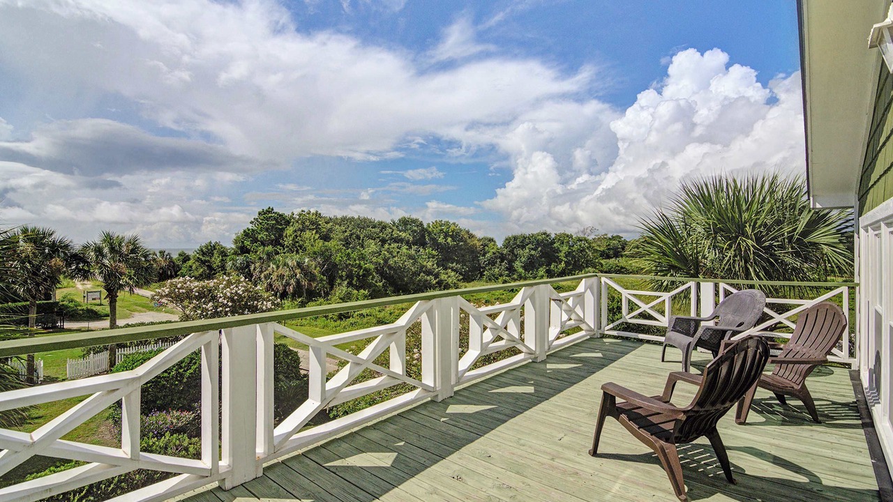 Photo of Patio Balcony in Sullivan's Island