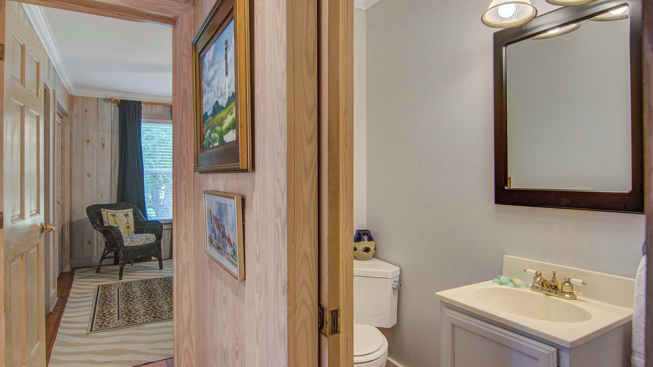 Photo of Bathroom in Sullivan's Island