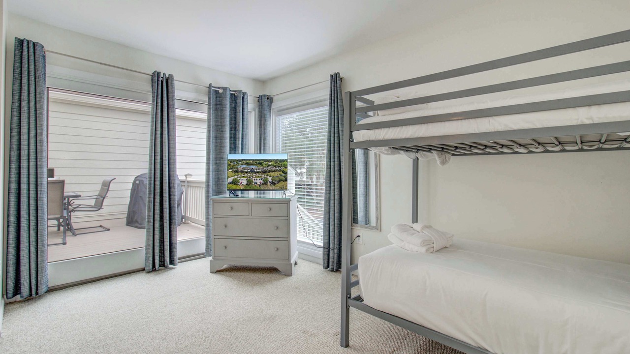Photo of Bedroom in Spinnaker Beachhouses