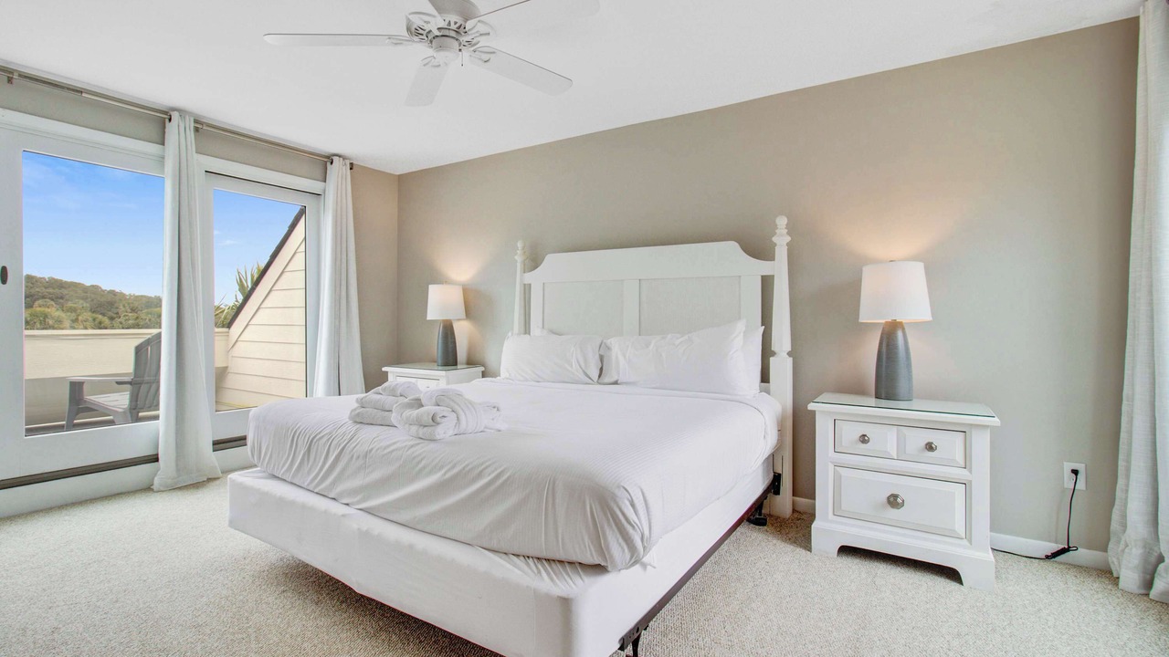 Photo of Bedroom in Spinnaker Beachhouses