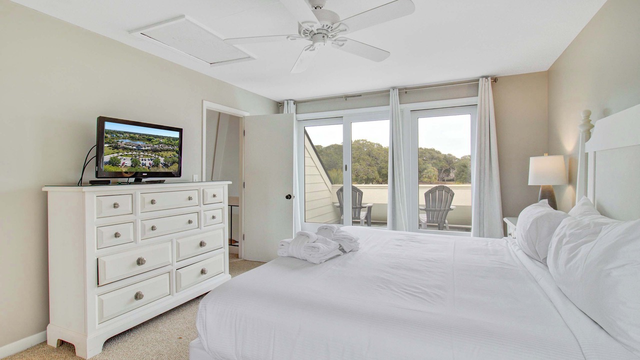 Photo of Bedroom in Spinnaker Beachhouses