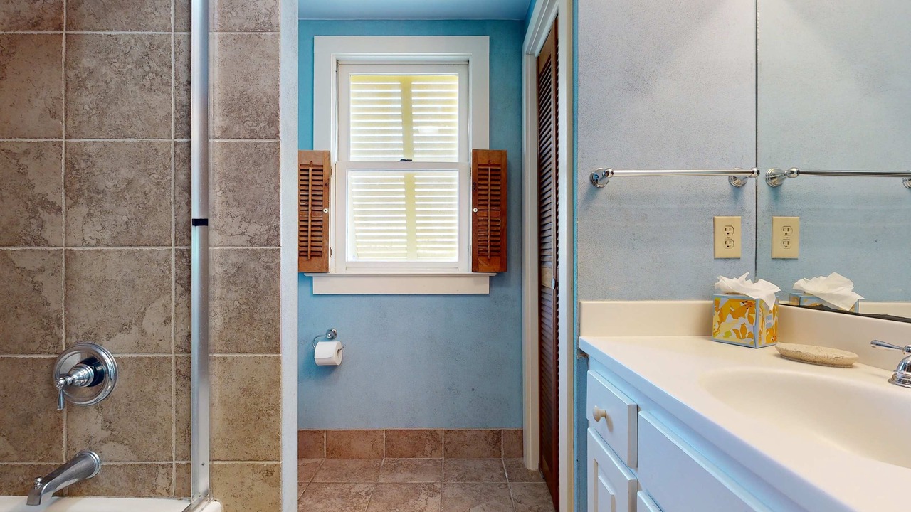 Photo of Bathroom in Sullivan's Island