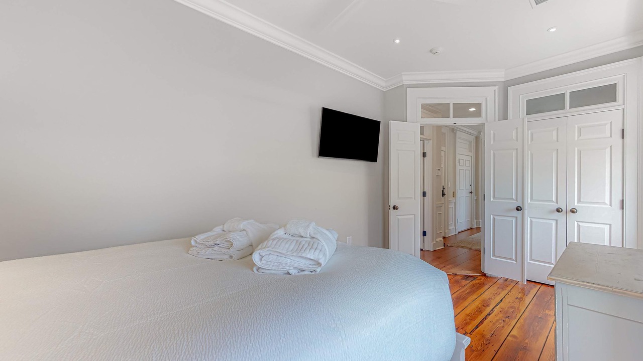 Photo of Bedroom in South of Broad
