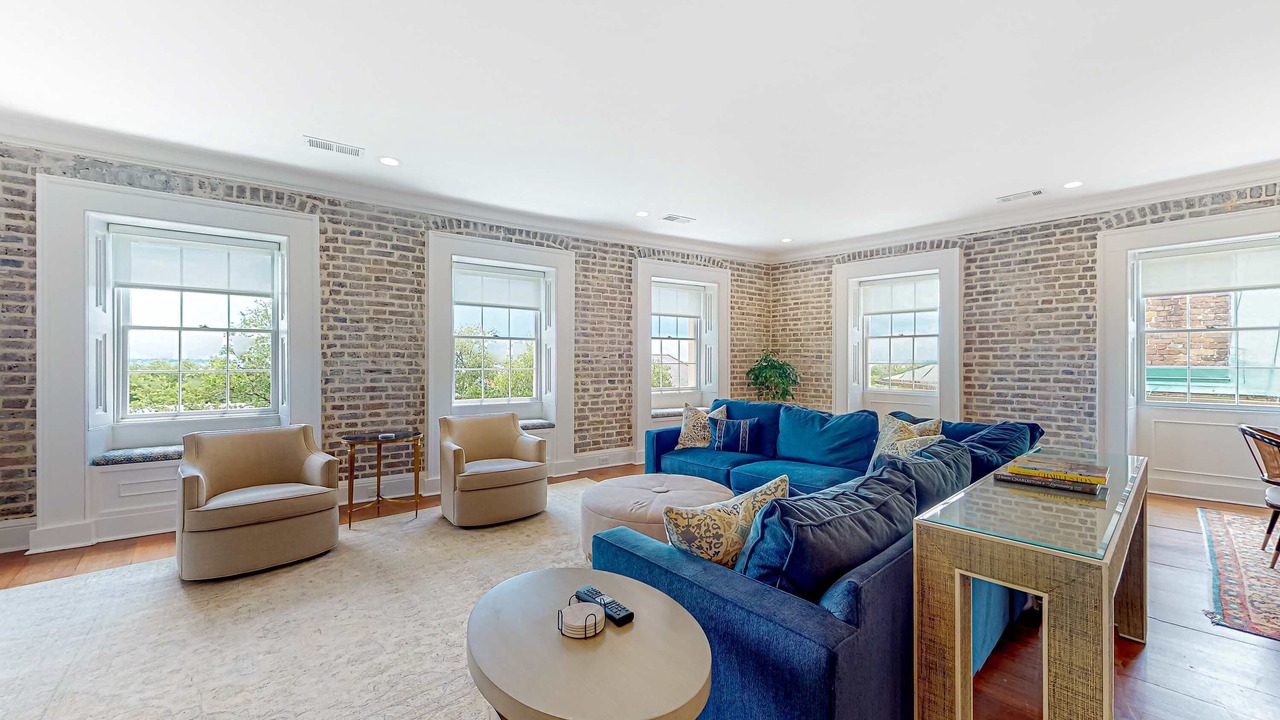 Photo of Livingroom in South of Broad